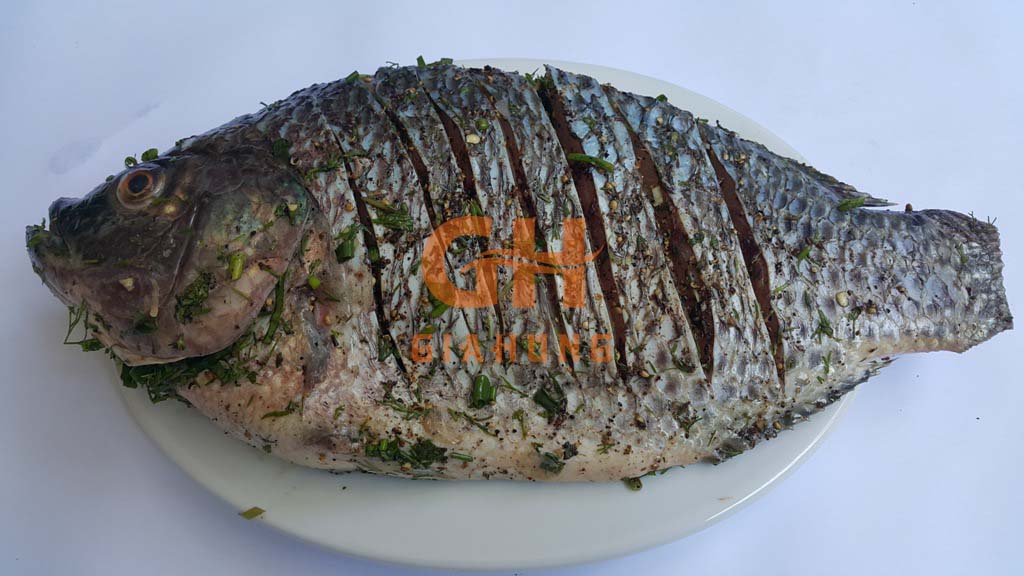 Cá nướng sử dụng hạt mắc khén